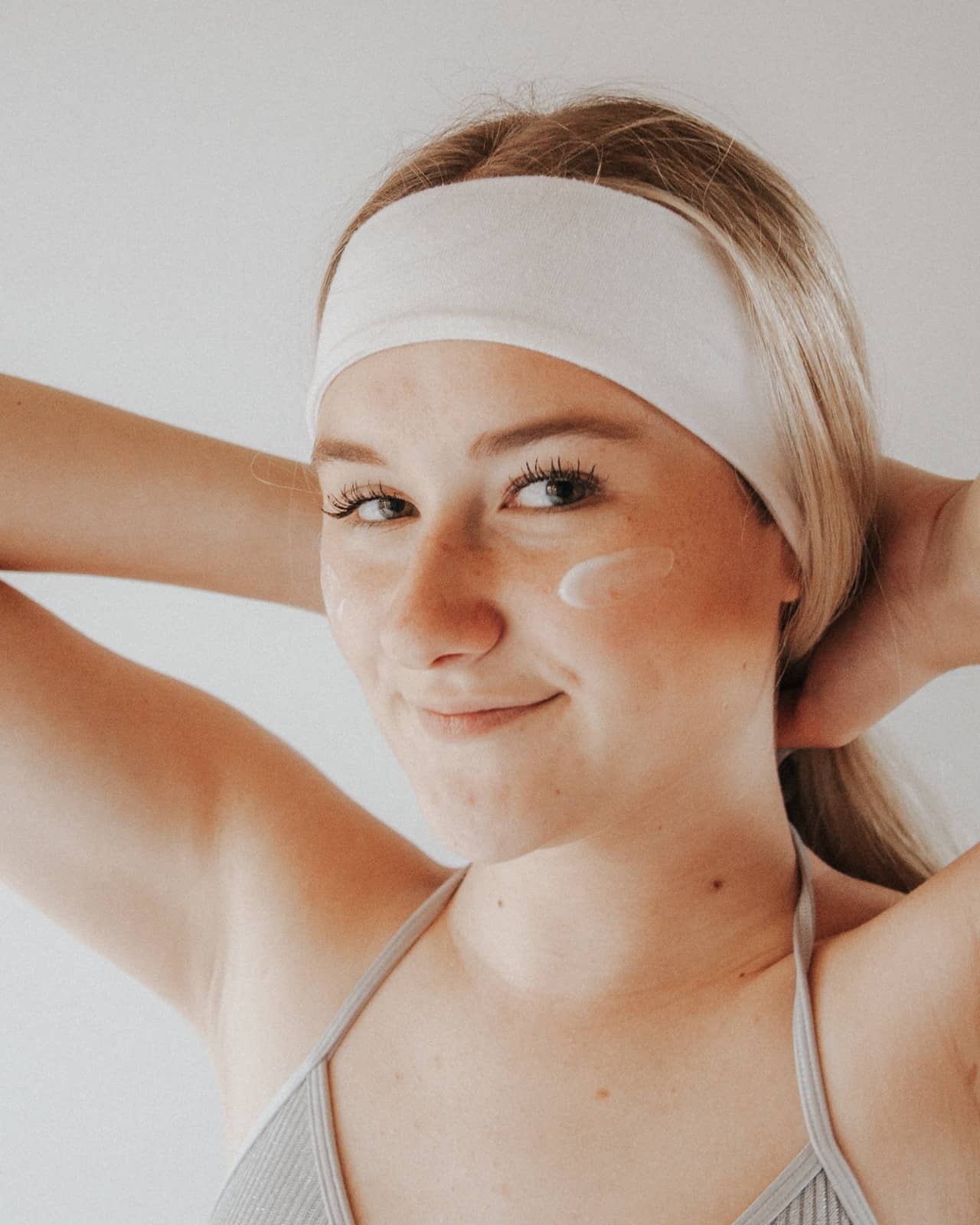 How to Reduce Dark Spots on Your Skin: Causes, Treatments and Timelines