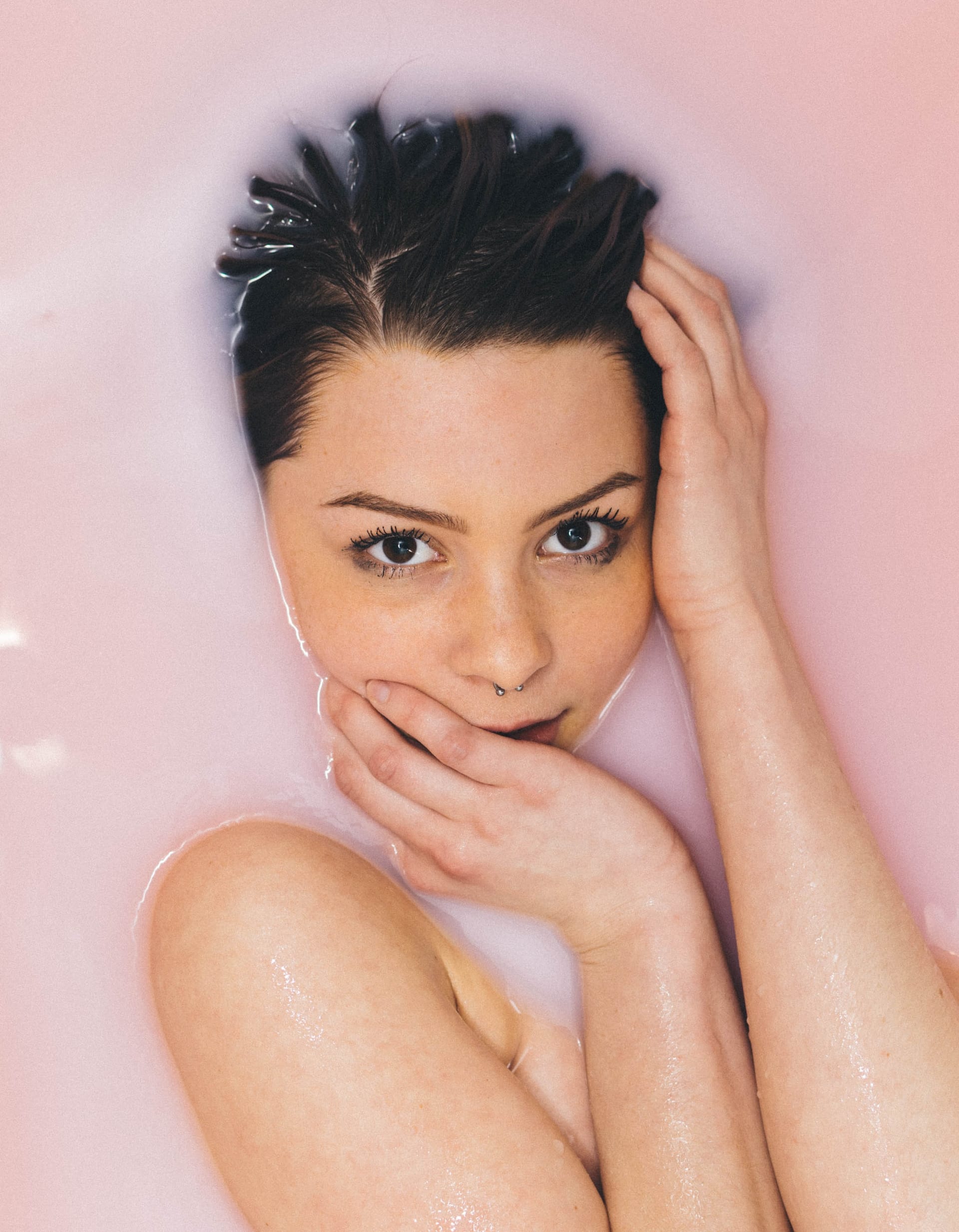 What is Hyaluronic Acid? And How It Can Benefit Your Skin