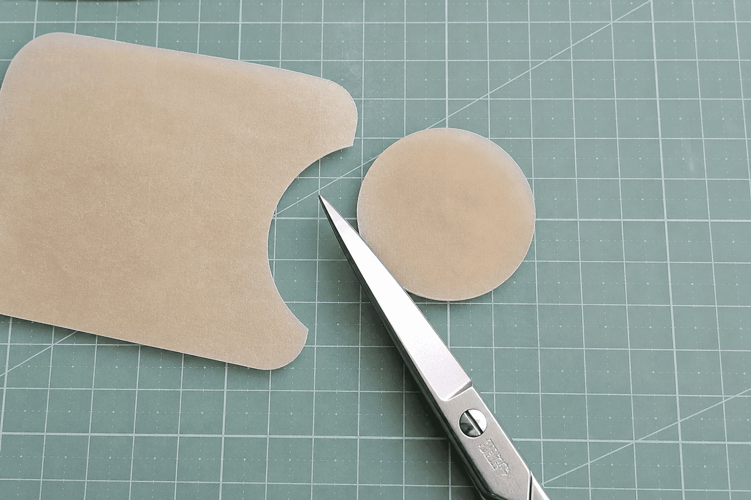 DIY Pimple Patch: Hydrocolloid Plaster vs the Real Thing